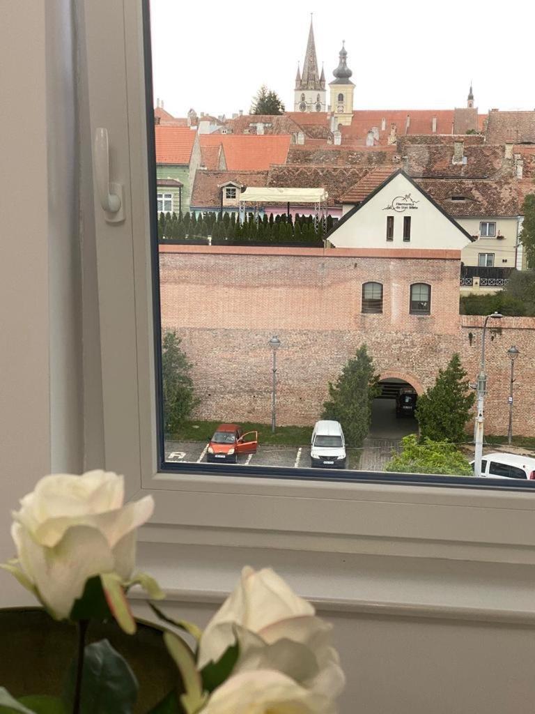 Elite Apartment Сибиу Экстерьер фото
